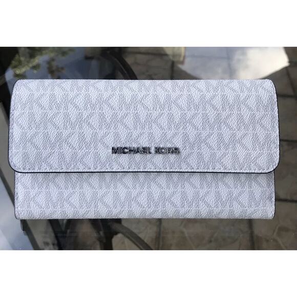 Michael Kors Wallet White And Grey - Picture 2 of 7